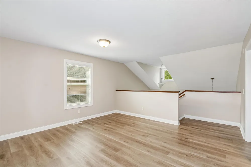3947 Valencia Lane Chaska, MN 55318