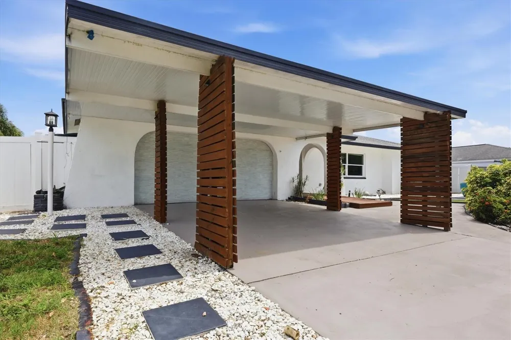 3615 EGERTON CIRCLE Sarasota, FL 34233