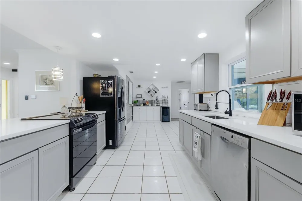 3615 EGERTON CIRCLE Sarasota, FL 34233