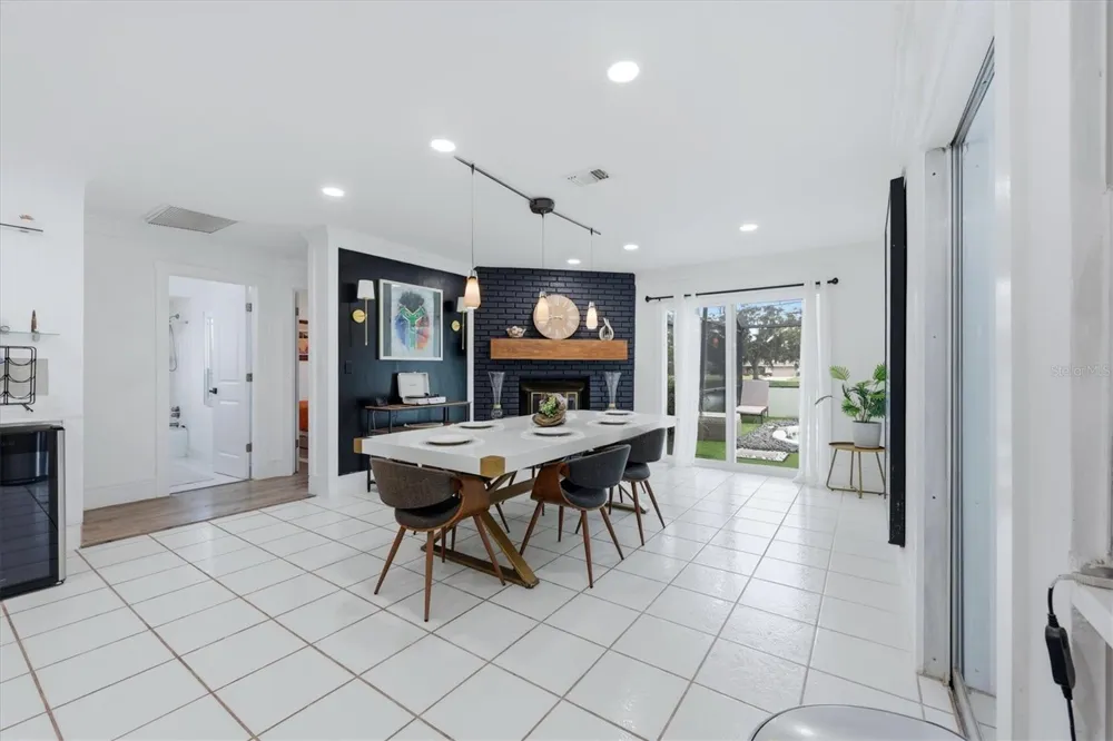 3615 EGERTON CIRCLE Sarasota, FL 34233