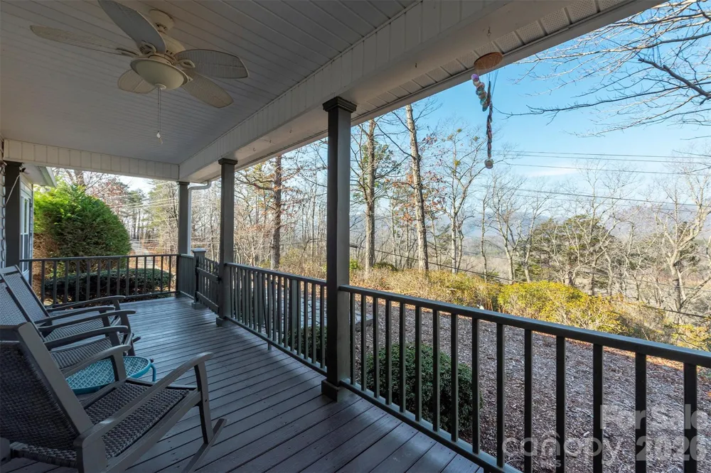 192 Buzzards Place Lake Lure, NC 28746