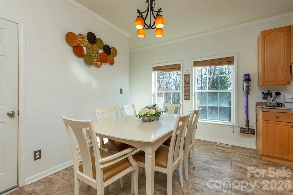 192 Buzzards Place Lake Lure, NC 28746