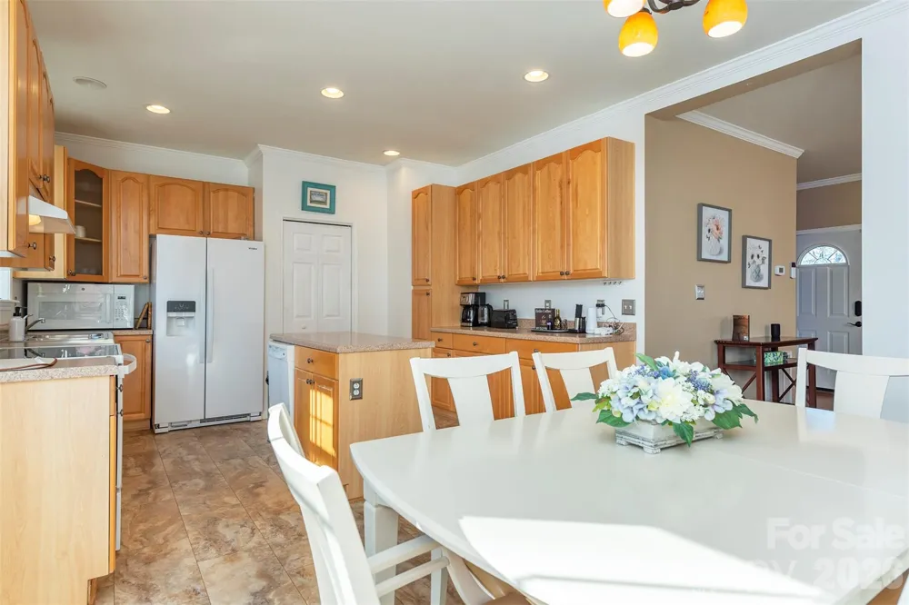 192 Buzzards Place Lake Lure, NC 28746
