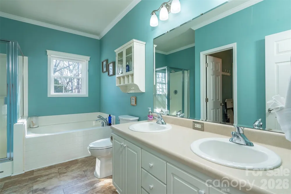192 Buzzards Place Lake Lure, NC 28746