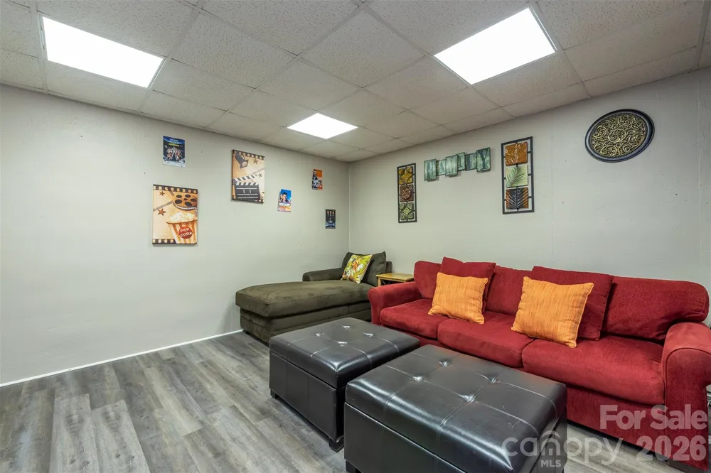 192 Buzzards Place Lake Lure, NC 28746