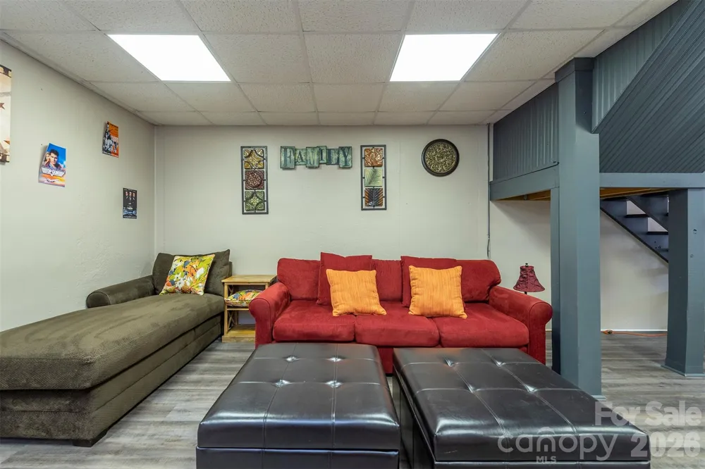 192 Buzzards Place Lake Lure, NC 28746
