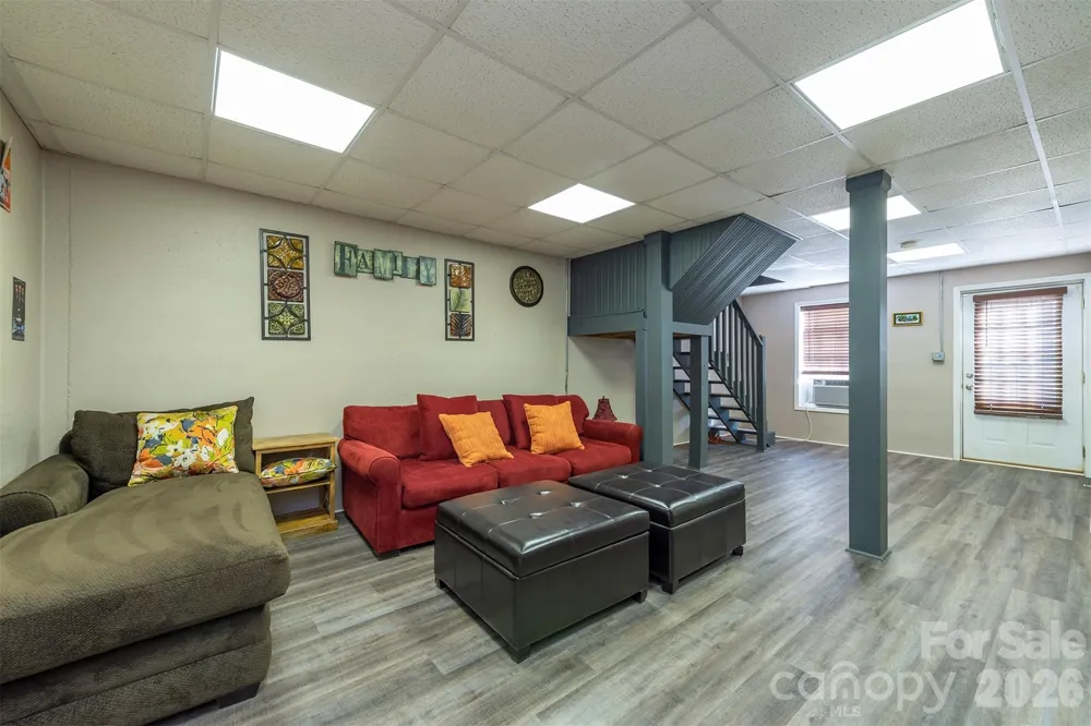 192 Buzzards Place Lake Lure, NC 28746