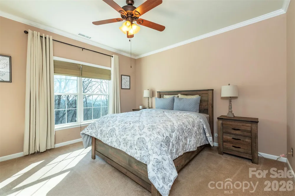 192 Buzzards Place Lake Lure, NC 28746