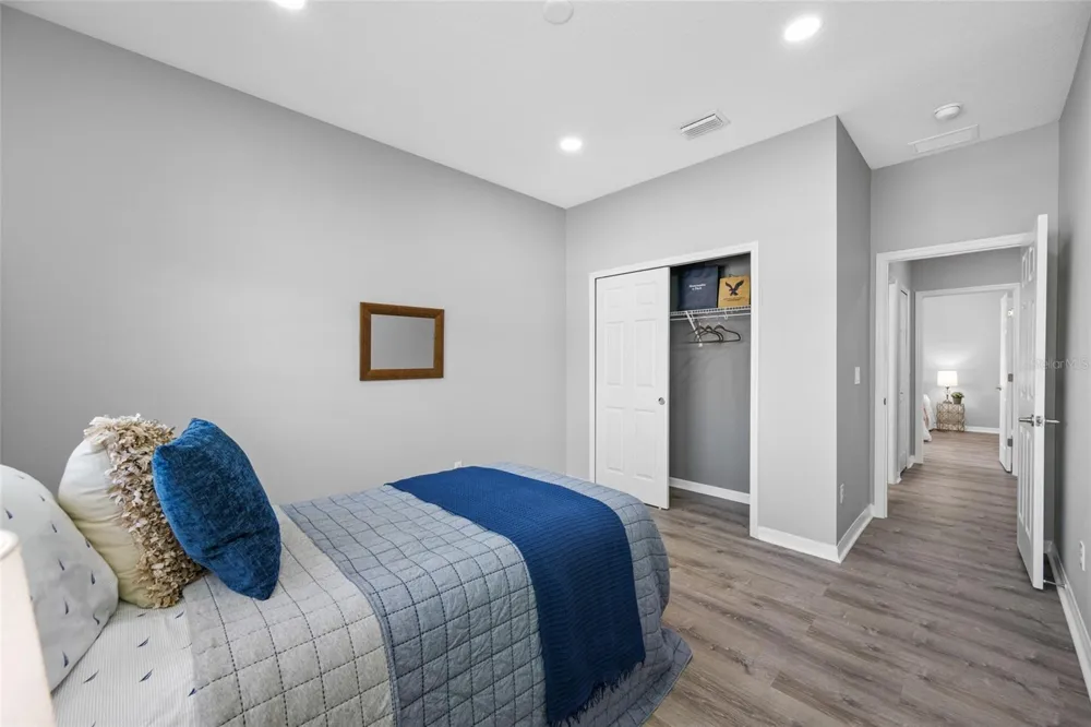 1405 PARKER DEN DRIVE Ruskin, FL 33570
