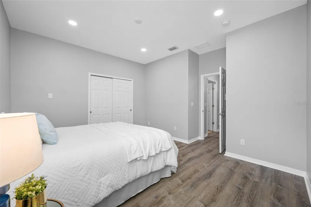 1405 PARKER DEN DRIVE Ruskin, FL 33570