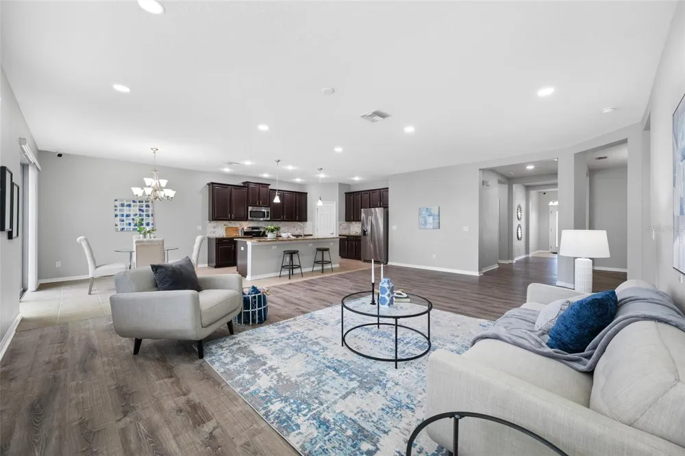 1405 PARKER DEN DRIVE Ruskin, FL 33570