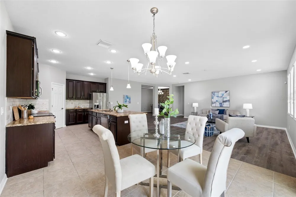 1405 PARKER DEN DRIVE Ruskin, FL 33570