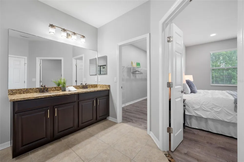 1405 PARKER DEN DRIVE Ruskin, FL 33570