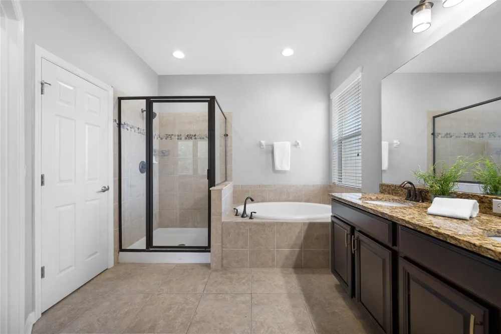 1405 PARKER DEN DRIVE Ruskin, FL 33570