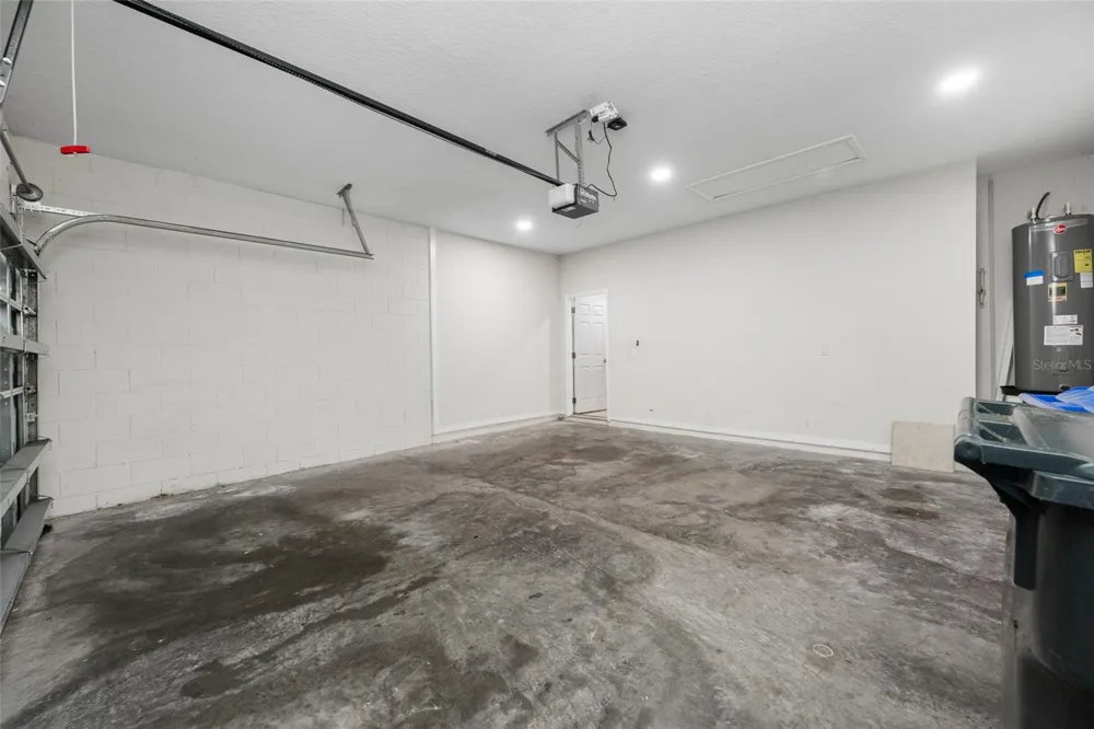 1405 PARKER DEN DRIVE Ruskin, FL 33570
