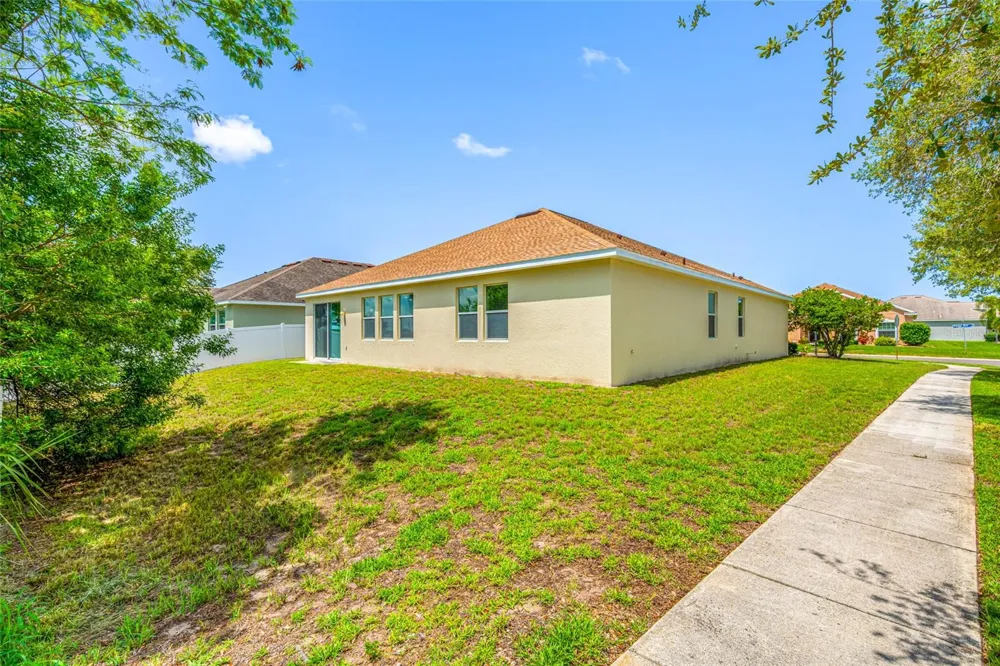 1405 PARKER DEN DRIVE Ruskin, FL 33570
