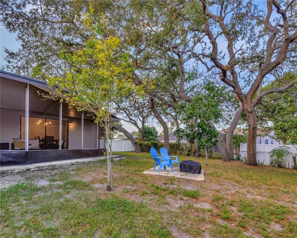 1414 GULF ROAD Tarpon Springs, FL 34689