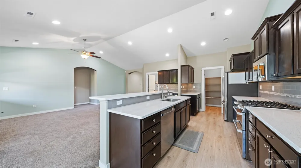 380 Wishkah Drive Richland, WA 99352
