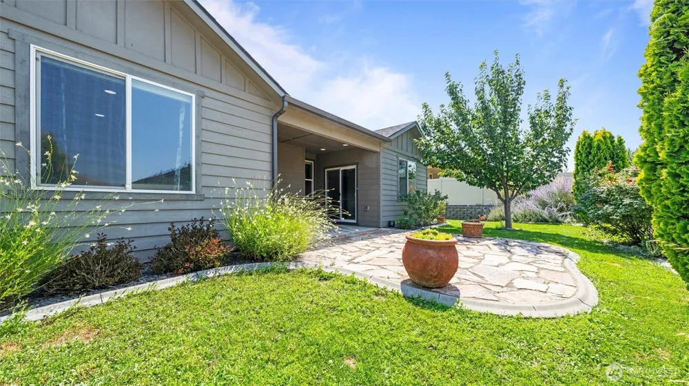 380 Wishkah Drive Richland, WA 99352