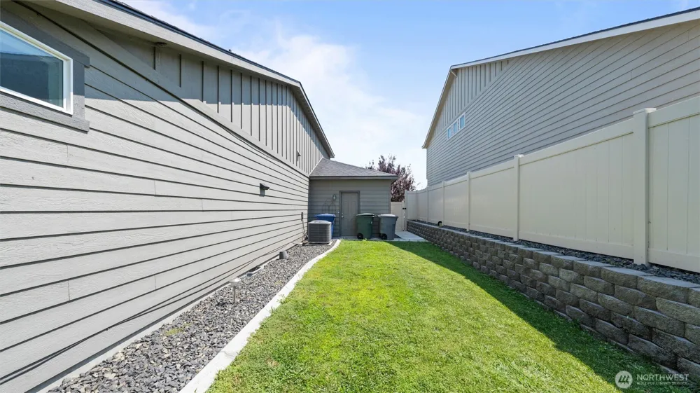 380 Wishkah Drive Richland, WA 99352