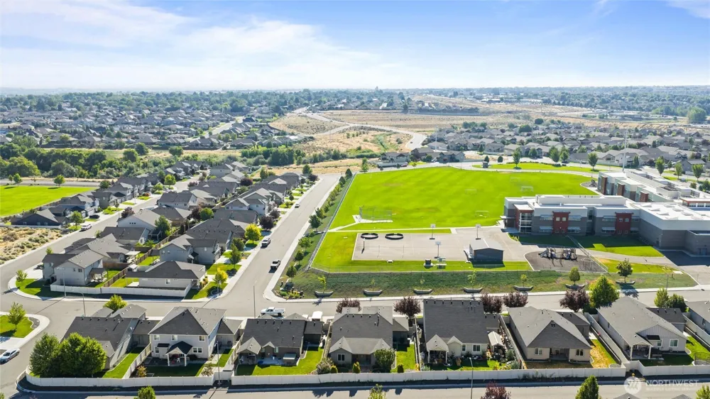 380 Wishkah Drive Richland, WA 99352