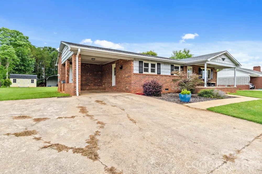 131 River Road Boonville, NC 27011