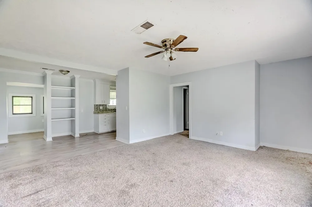 1504 Avenue K Nederland, TX 77627
