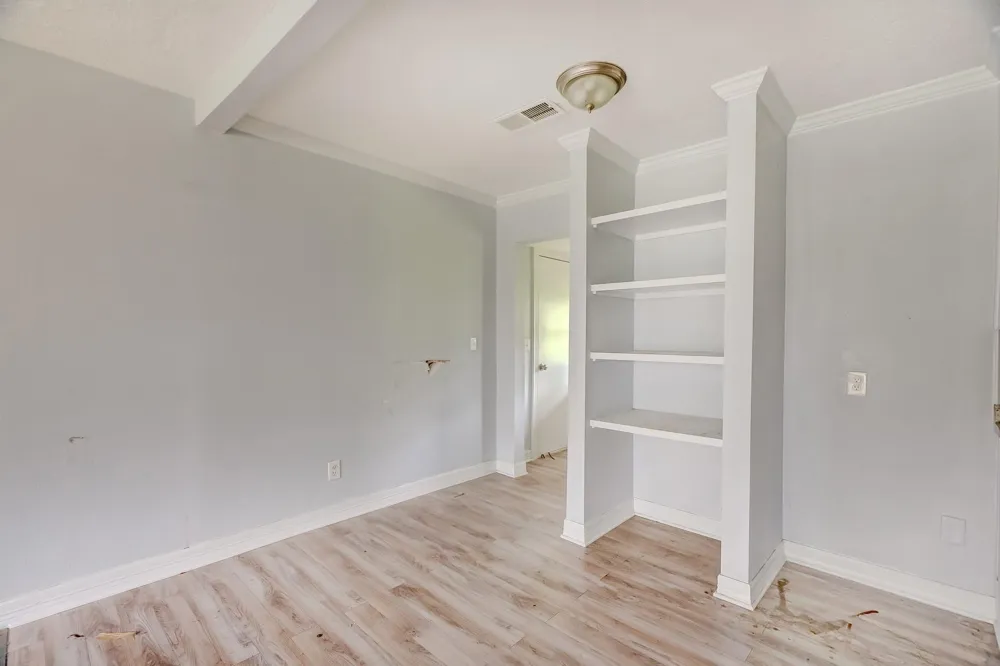 1504 Avenue K Nederland, TX 77627