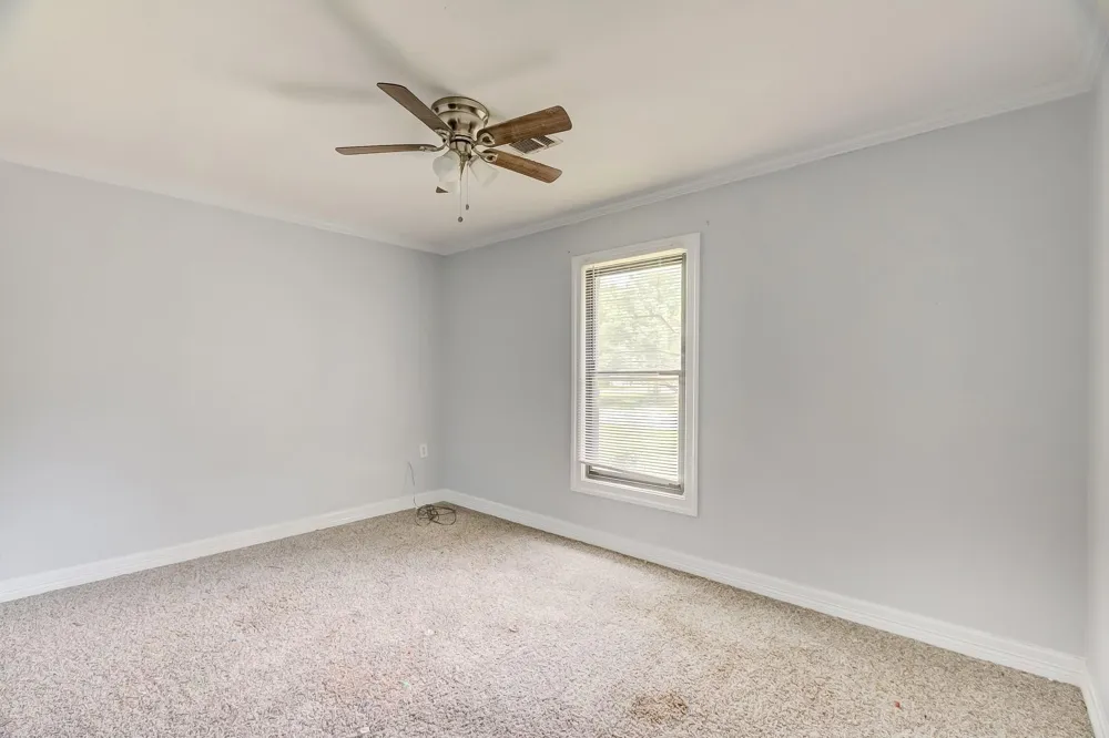 1504 Avenue K Nederland, TX 77627