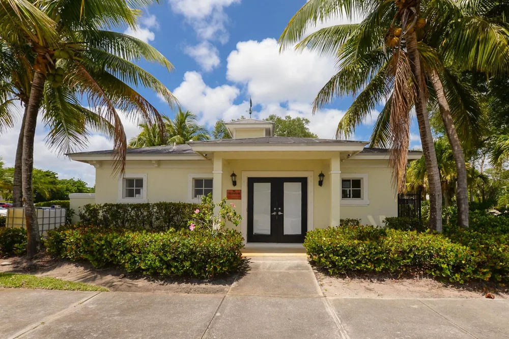 3904 Sabal Way Fort Pierce, FL 34981