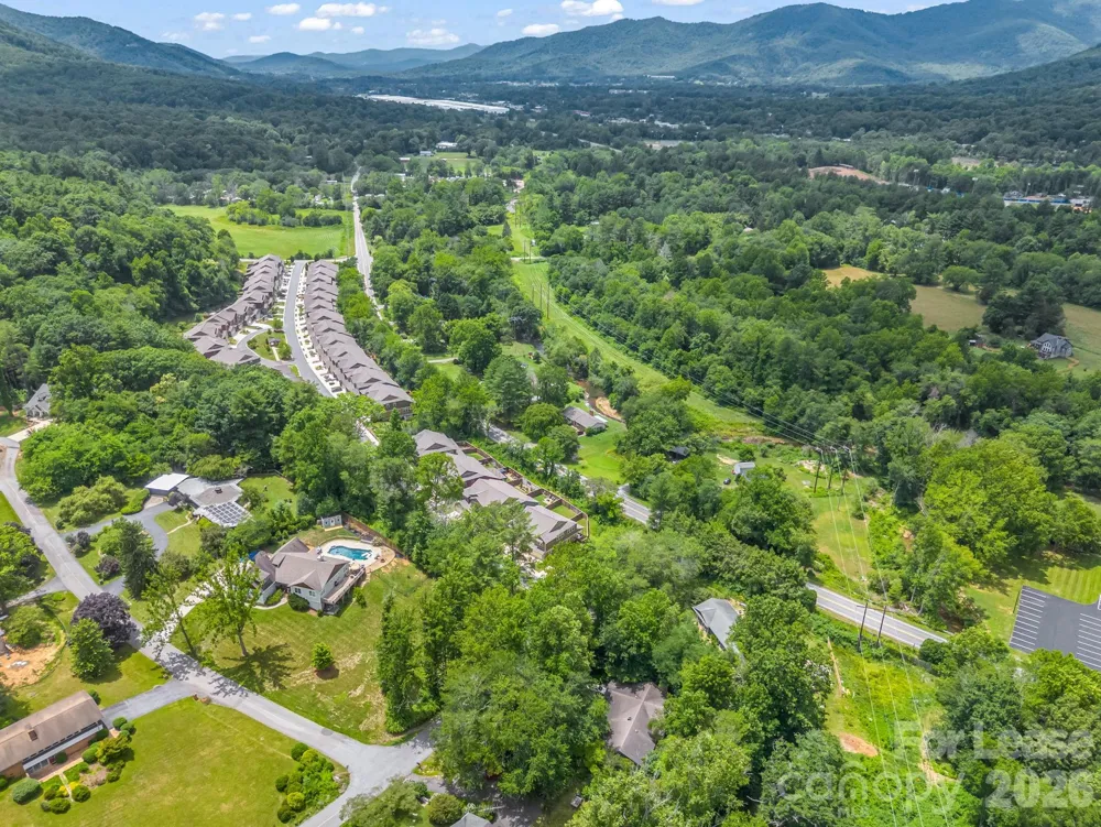572 Sweet Birch Park Lane Black Mountain, NC 28711