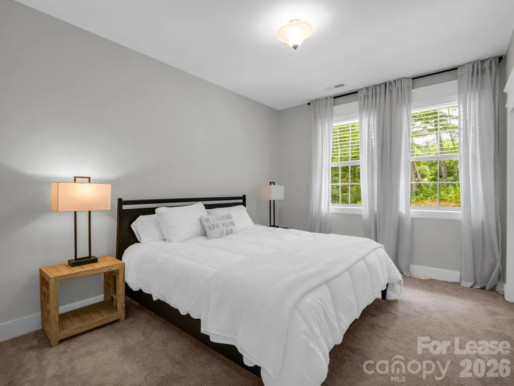 572 Sweet Birch Park Lane Black Mountain, NC 28711