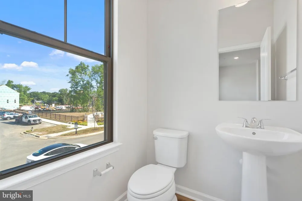 6947 GLADEBROOK RD Brandywine, MD 20613