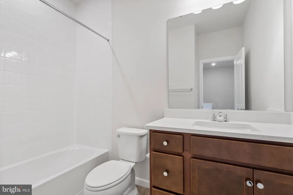 6947 GLADEBROOK RD Brandywine, MD 20613