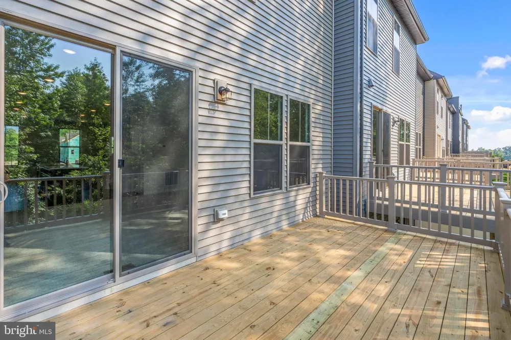 6947 GLADEBROOK RD Brandywine, MD 20613