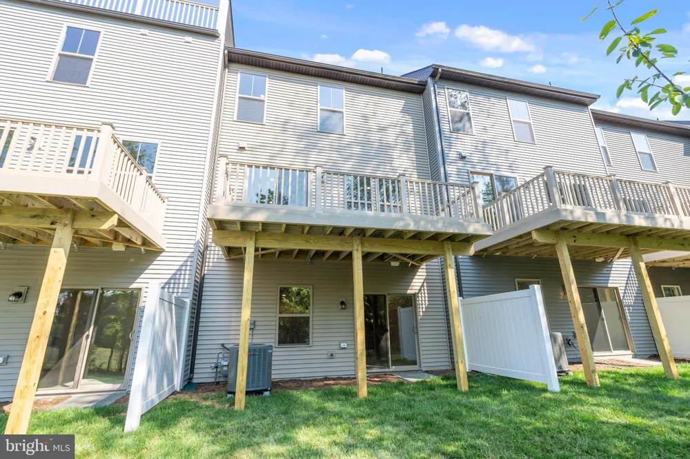 6947 GLADEBROOK RD Brandywine, MD 20613