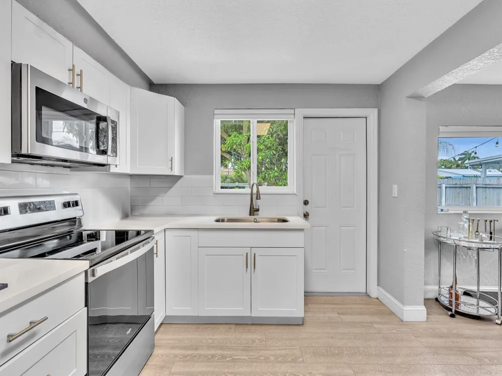 5365 Andrews Avenue Oakland Park, FL 33309