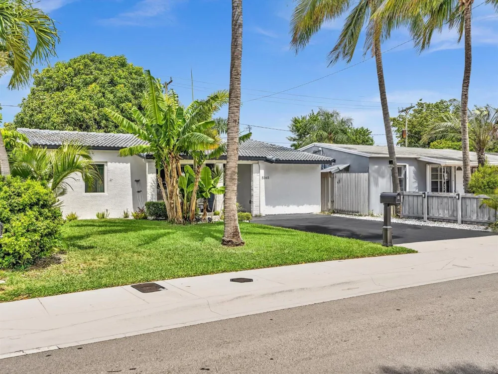 5365 Andrews Avenue Oakland Park, FL 33309