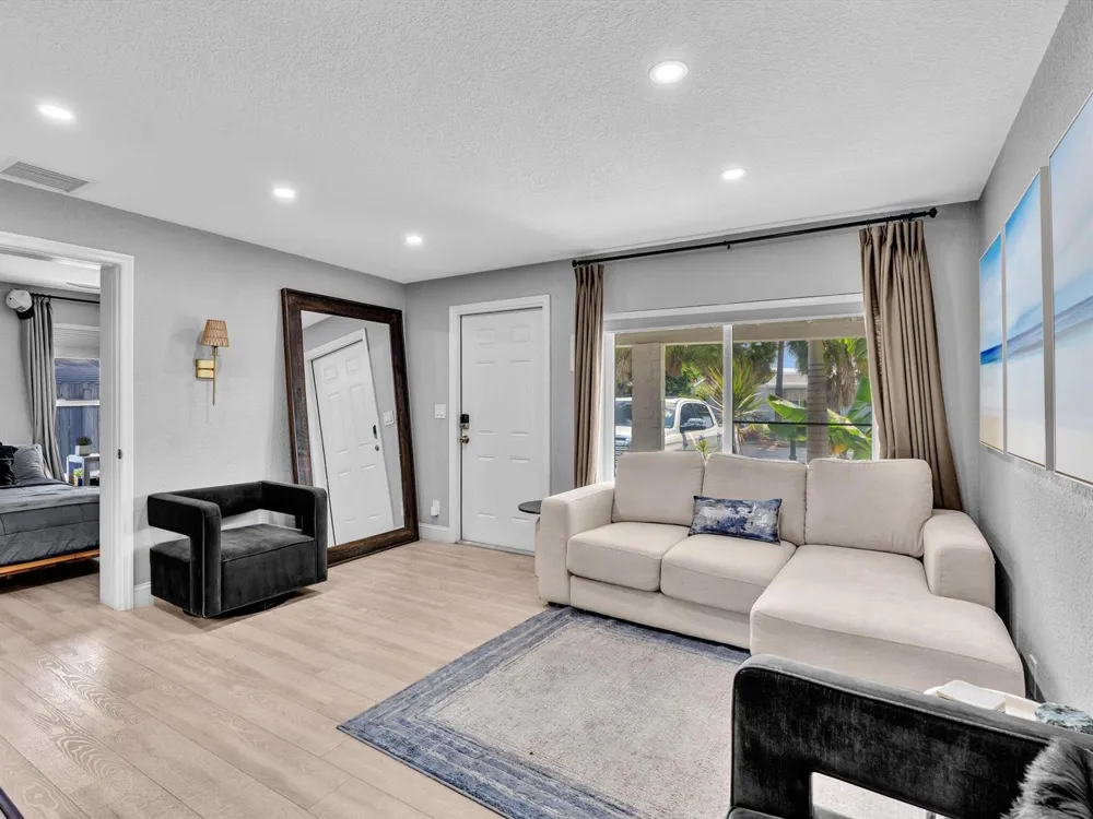 5365 Andrews Avenue Oakland Park, FL 33309