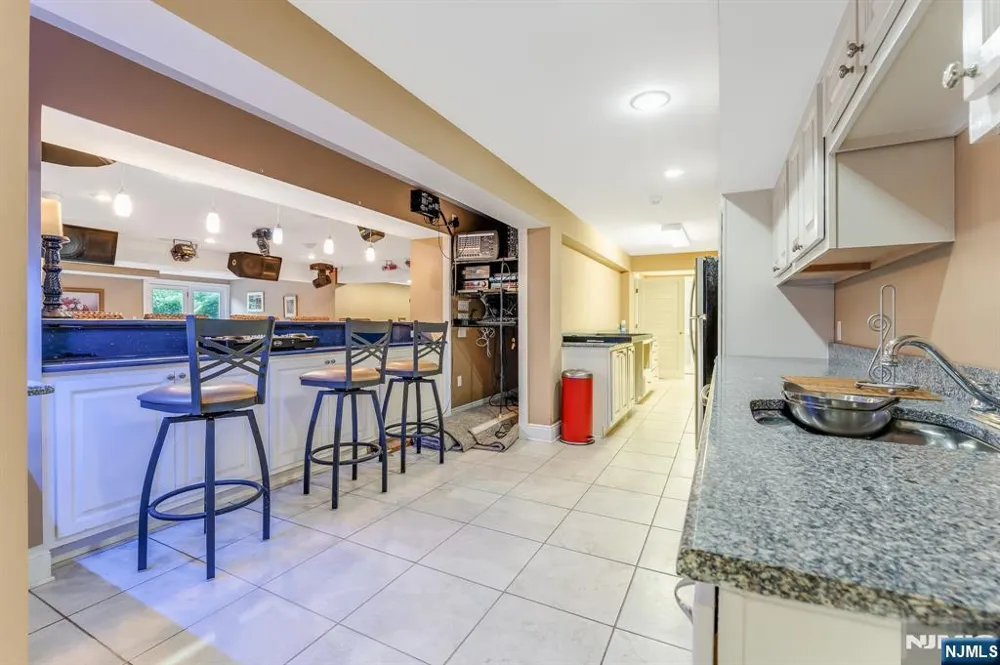 25 Wilshire Drive Sparta, NJ 07871