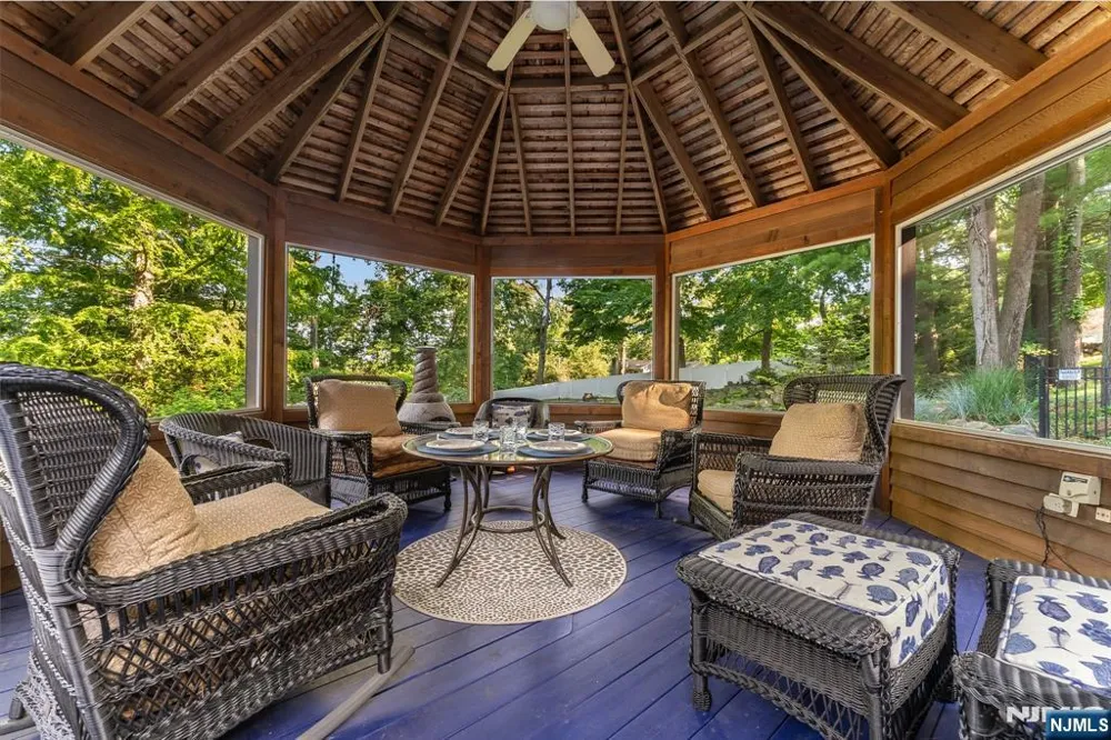 25 Wilshire Drive Sparta, NJ 07871
