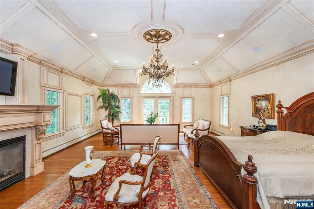 6 Adams Road Saddle River, NJ 07458