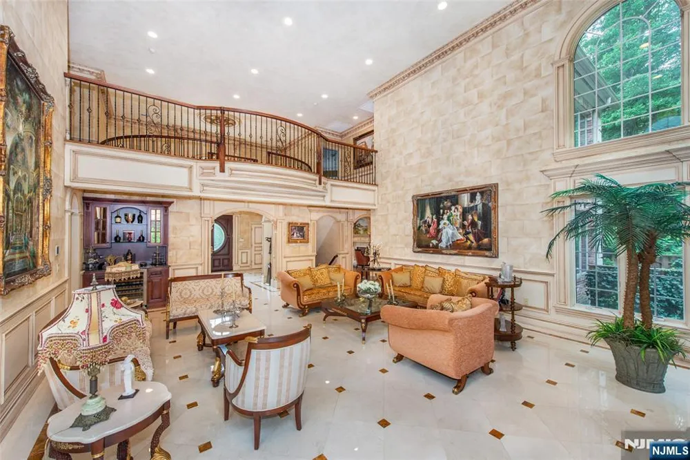 6 Adams Road Saddle River, NJ 07458