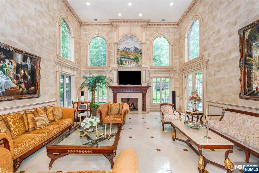 6 Adams Road Saddle River, NJ 07458