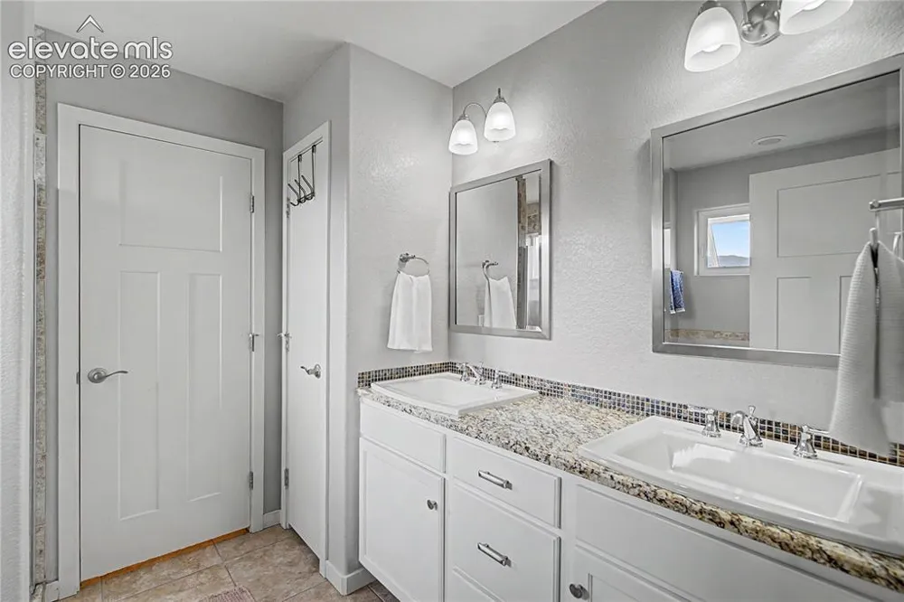 859 Circle Road Palmer Lake, CO 80133