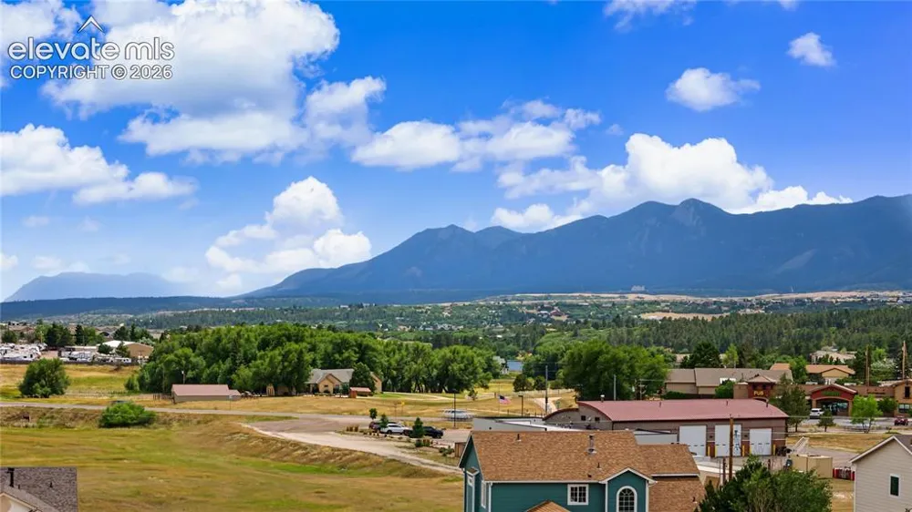 859 Circle Road Palmer Lake, CO 80133