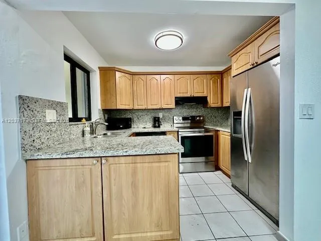 10851 SW 2nd St #K106 Sweetwater, FL 33174