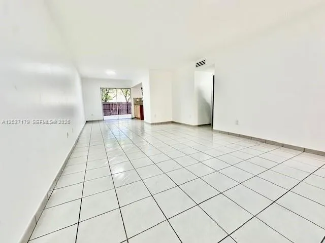 10851 SW 2nd St #K106 Sweetwater, FL 33174