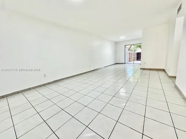 10851 SW 2nd St #K106 Sweetwater, FL 33174