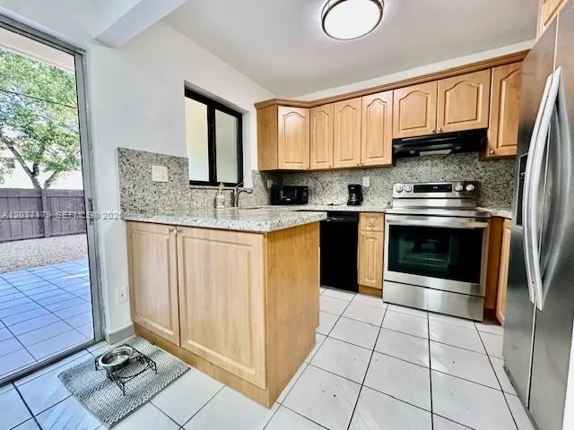 10851 SW 2nd St #K106 Sweetwater, FL 33174